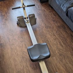Whipr Rowing Machine 