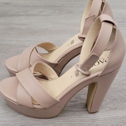 High Heels Shoes Size  9 USA - 26 Mexico 