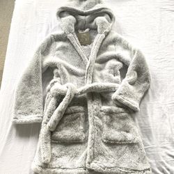 Soft Cozy Fuzzy Robe - Size Large - Fits Like A Medium