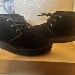 Black Uggs 