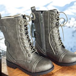 Girls Boots
