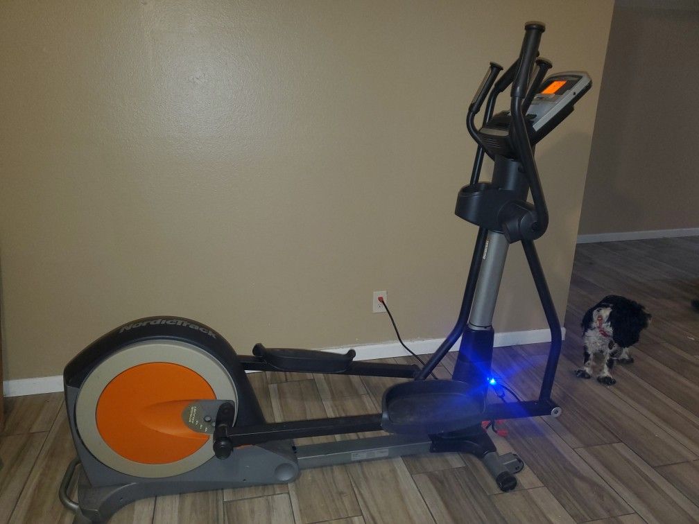 NORDICTRACK iFit Elliptical Trainer