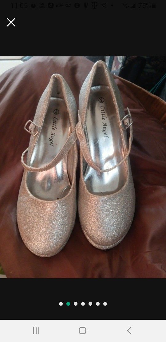 New silver shimmer girls shoes size 2