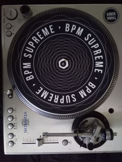 Stanton str8-100 turntable