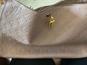 Large purse with lock and key
