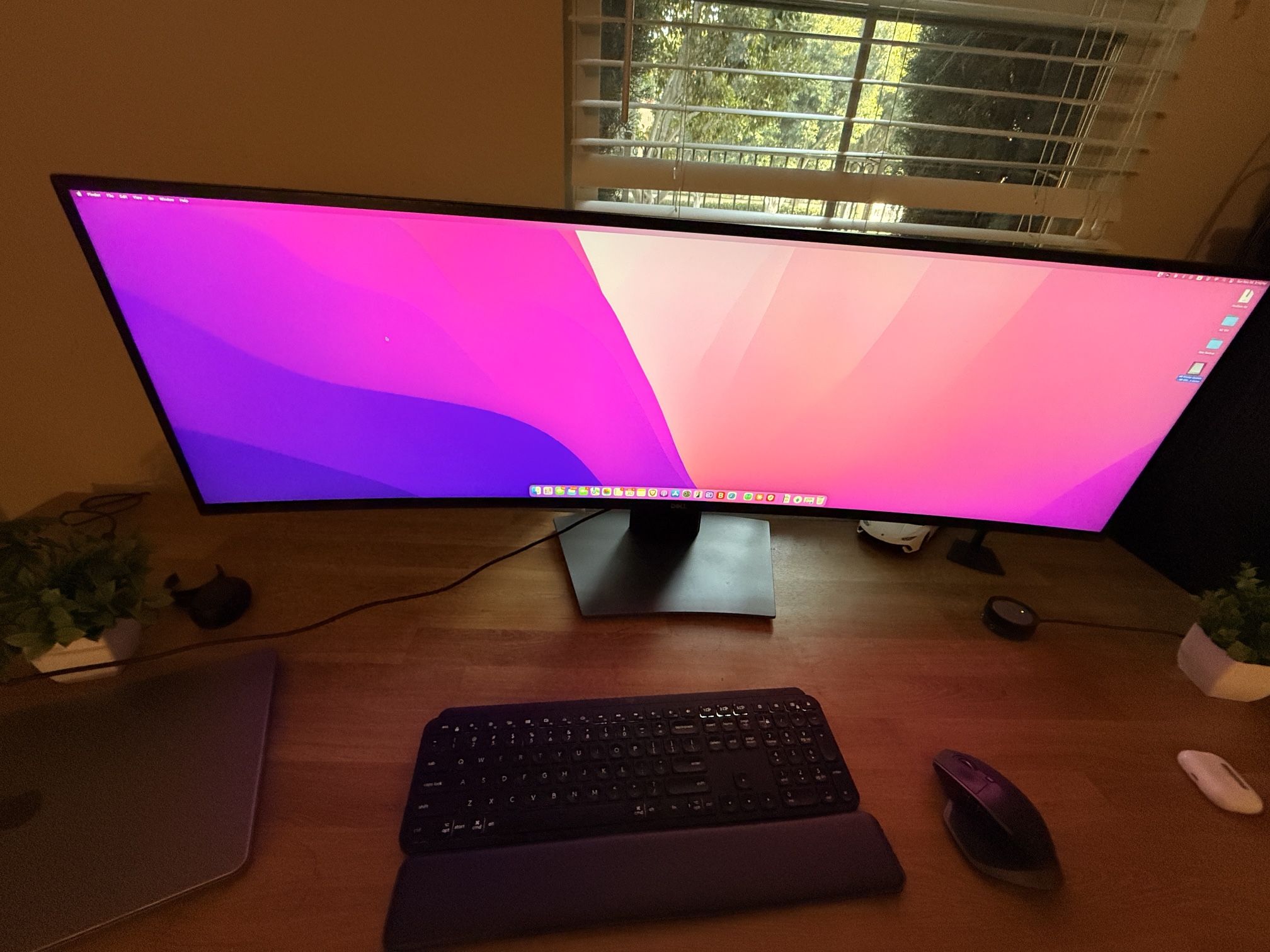 Dell 49 Inch Monitor Dual WQHD 1440 P Monitor 
