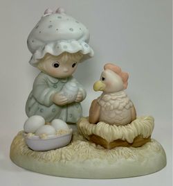 Precious Moments 520667 "Eggspecially For You" 1988 With Box