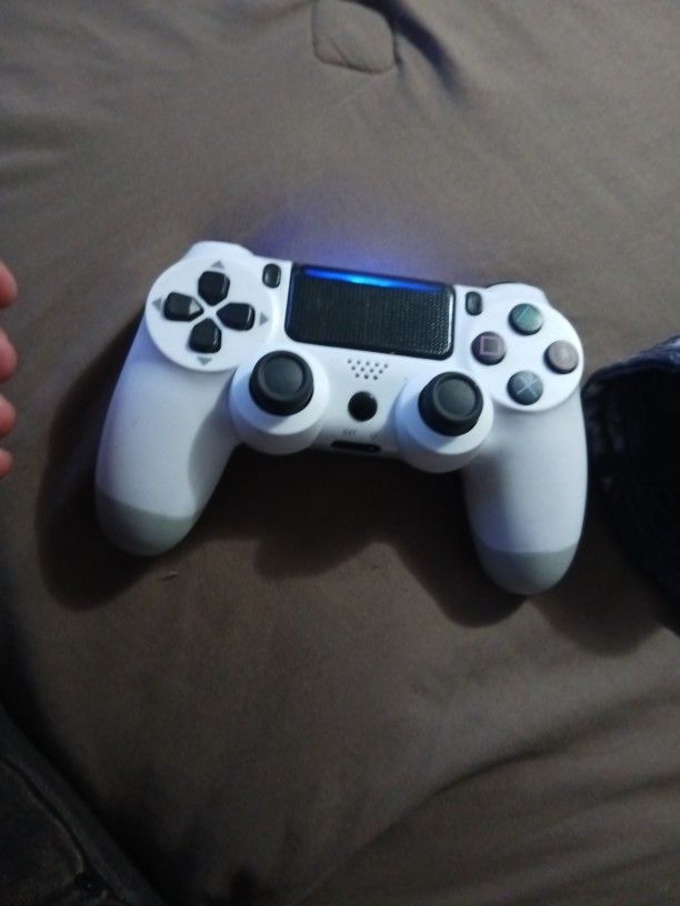 PS4 Controller Willing To Negotiate Brand New