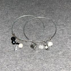 Lock And Key Bracelet Set