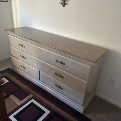 Gorgeous bedroom set 