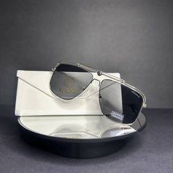 🕶️ Gafas de Sol Modernas con Detalles Metálicos / 🕶️ Modern Sunglasses with Metallic Details