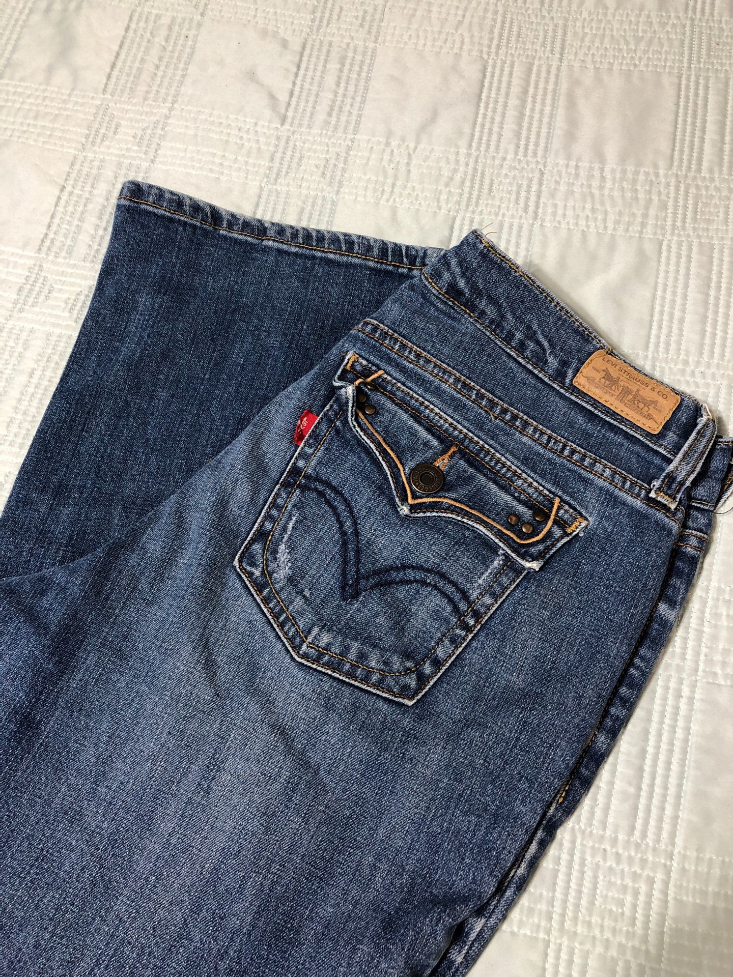 Levi’s 515 boot cut size 8M