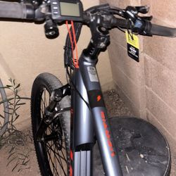BRAND NEW Vertis E-bike