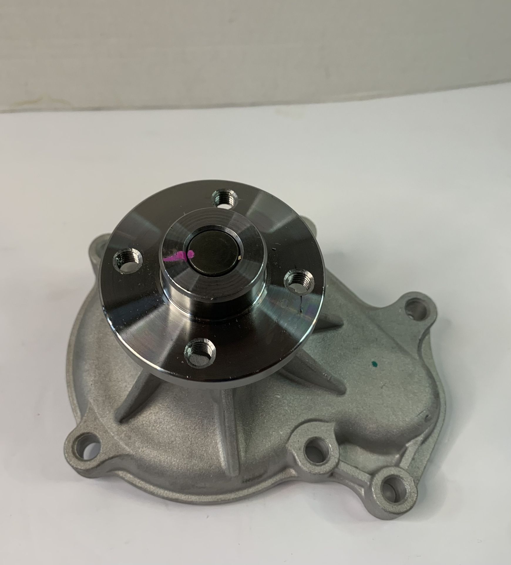 Water Pump 1C010-73032 1K011-73030 (contact info removed) for Kubota