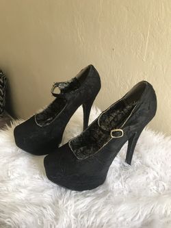 Lace Shoes