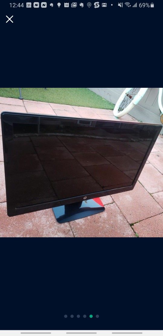 HUGE HP 27-INCH HD MONITOR (PAID $300)