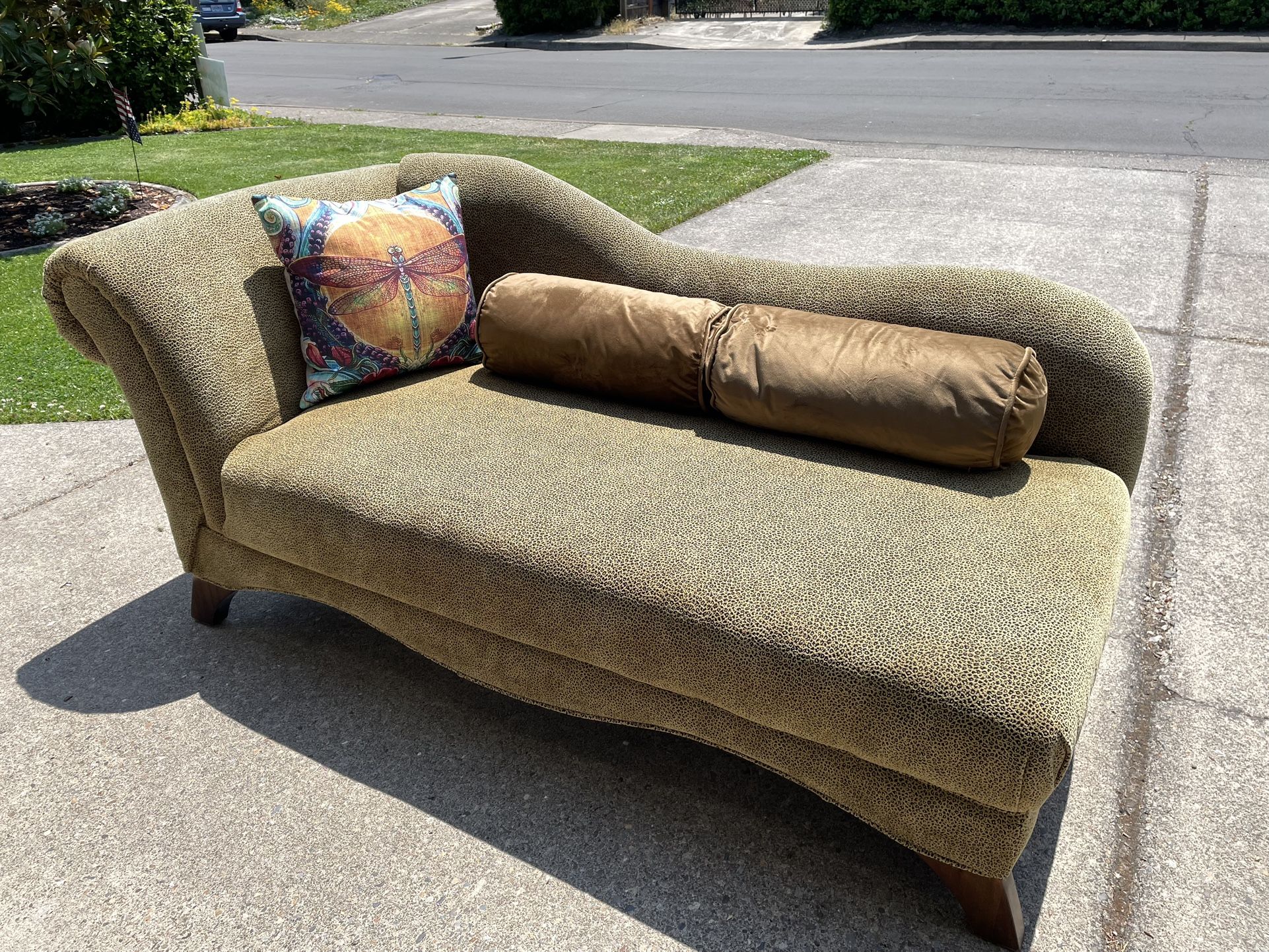 Chaise/Fainting Couch