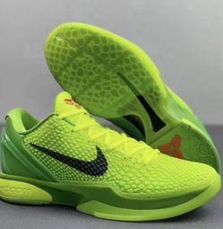 Kobe Grinch Size 10
