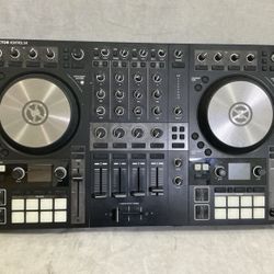 Traktor Kontrol S4