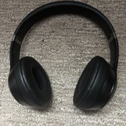 Beats Solo 4