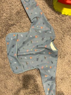Dino Bib