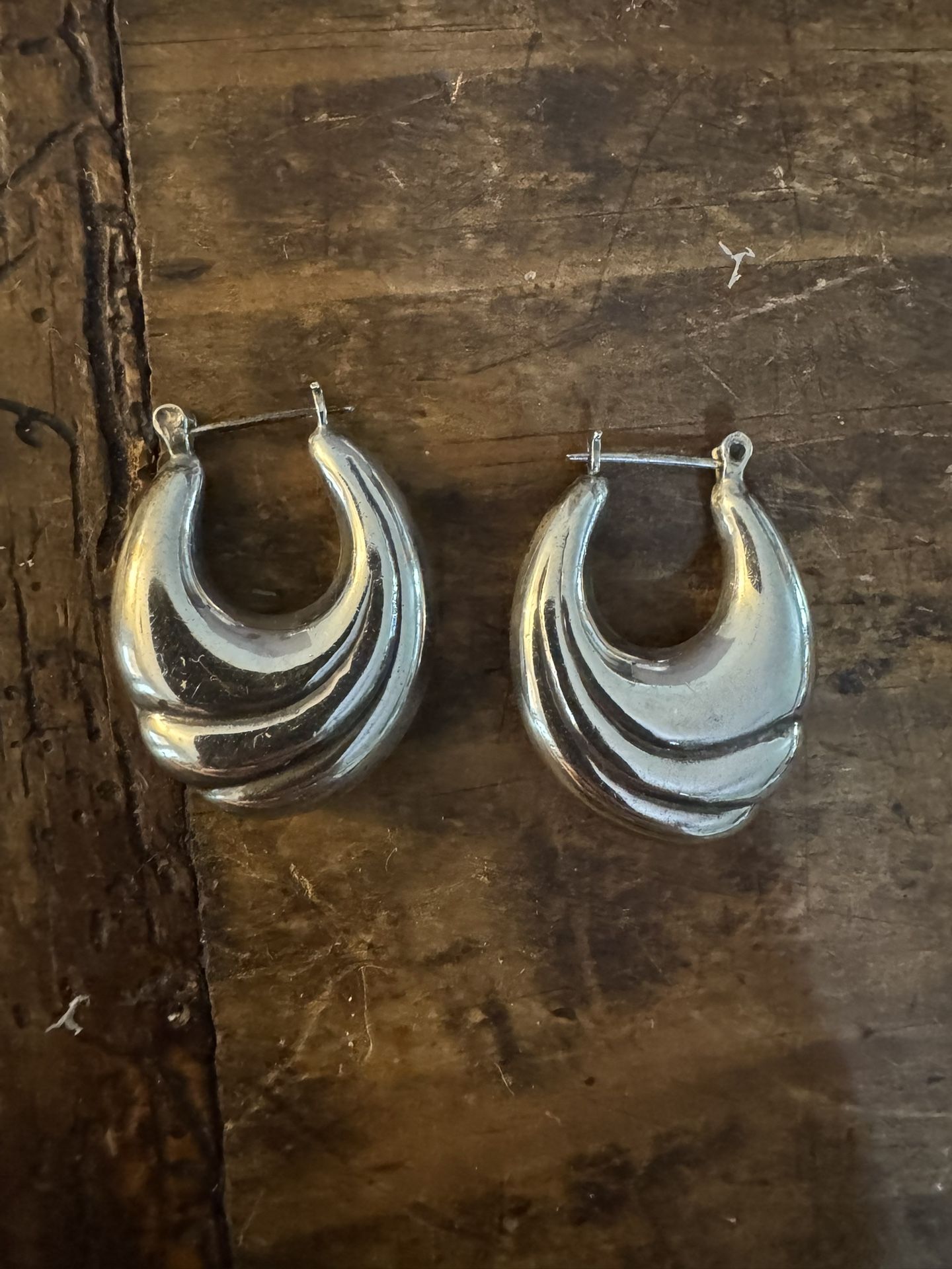 3D PUFFY VINTAGE ESTATE STERLING SILVER HOLLOW HOOP LEVER POST EARRINGS 1.25”
