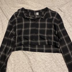 Black Plaid Long Sleeve Crop Top