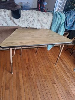 Children's art/school table