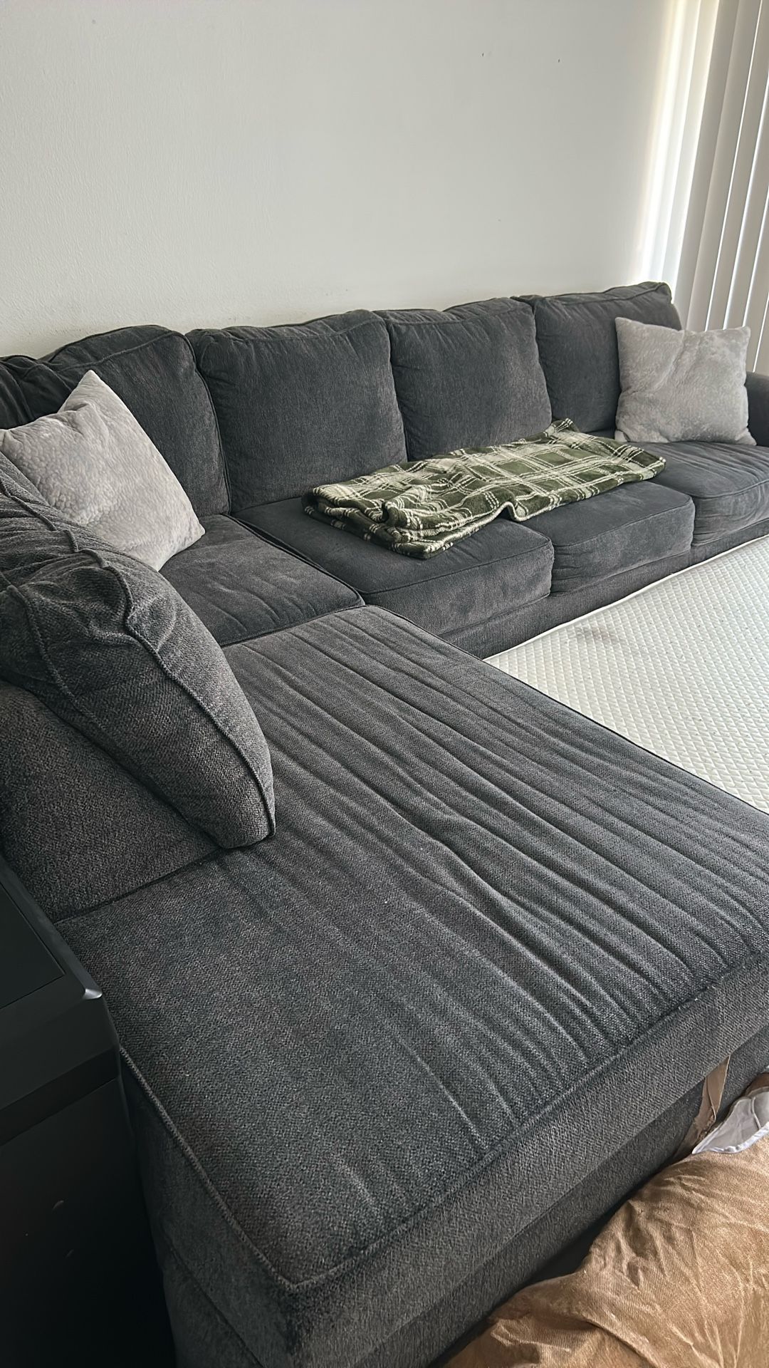 Full Sectional Grey
