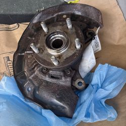 Toyota Venza 2010 - 2015 Spindle