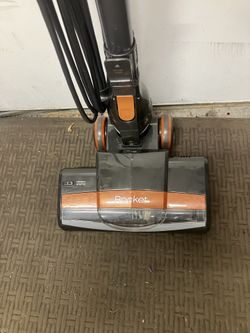 VACUUM SHARK ROCKET NEW