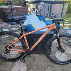 Specialized Rockhopper Sport, 2021