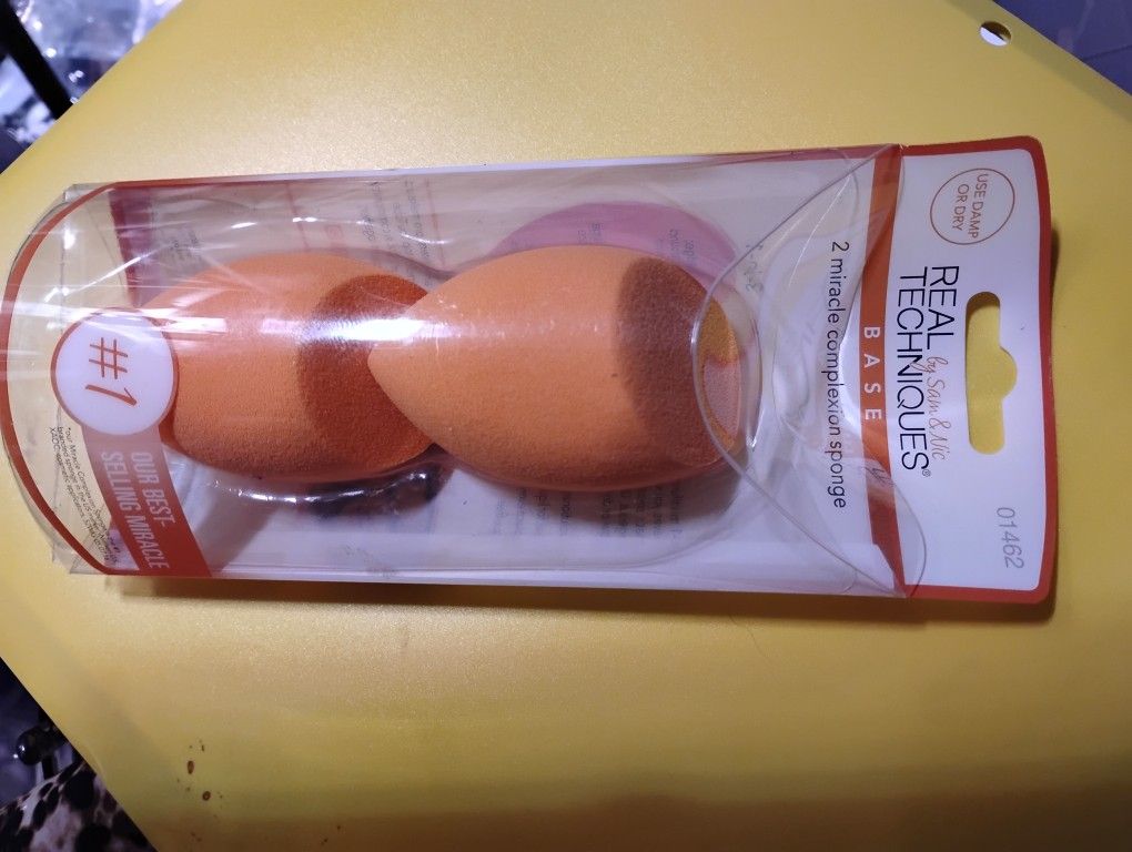 Real Techniques Miracle Complexion Sponge