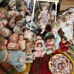 Porcelain Dolls- Sitting 