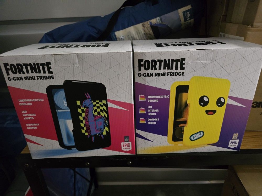 Fortnite 6 Can LED Mini Fridge