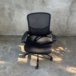 Black Roller Chair