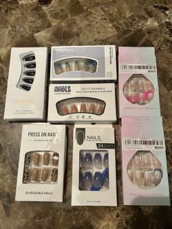 Press On nails/Glue On Nails