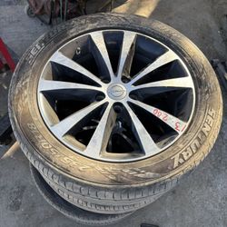 2013 Chrysler 200 18 Inch Wheels 