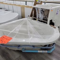 Jacuzzi Hottub 77" 