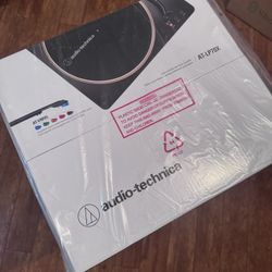 Audio Technica LP70X