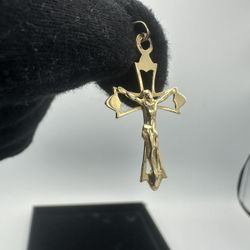18kt Yellow Gold Crucifix Pendant
