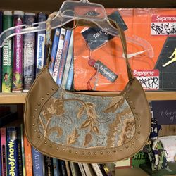 JODY COYOTE-woman’s tan floral stitch spruce shoulder purse bag
