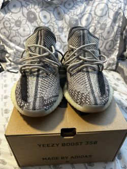 Yeezy 350 V2