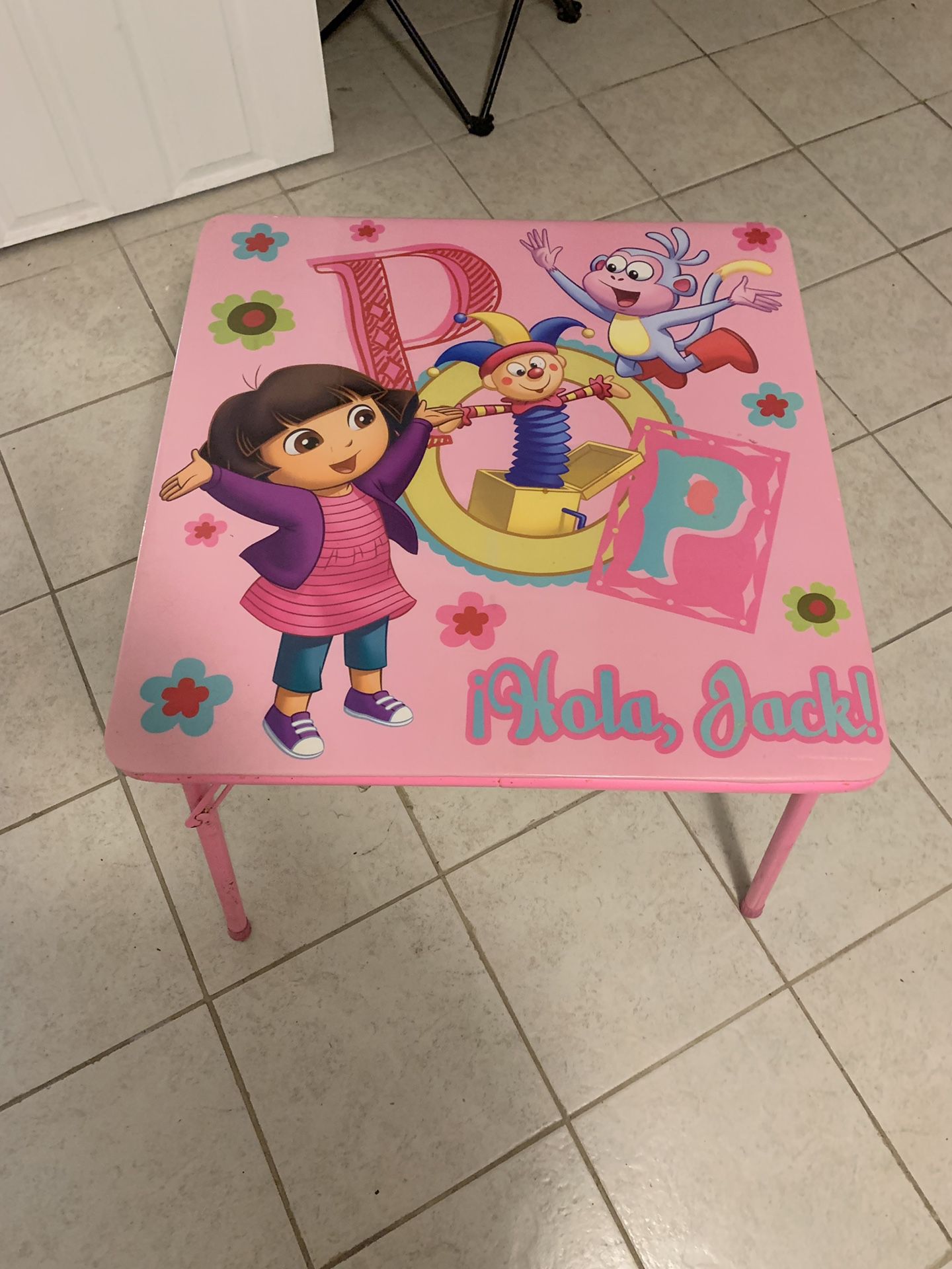 Kids table & chair set