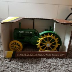  Vintage John Deere 1935 Model "BR" Tractor,  Die Cast