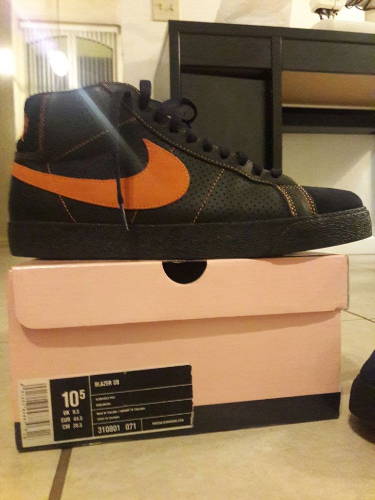 Nike sb blazer mission srca