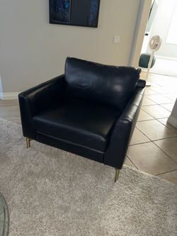 Accent chair