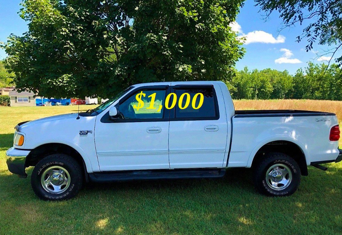 🟢💲1,OOO For sale URGENTLY this Beautiful💚2002 Ford F150 nice Family truck XLT Super Crew Cab 4-Door Runs and drives very smooth V8🟢