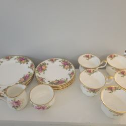 1962 Bone China Set