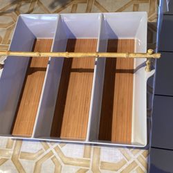 Utensils Tray With Handle And Design Of Bambu On The Borders